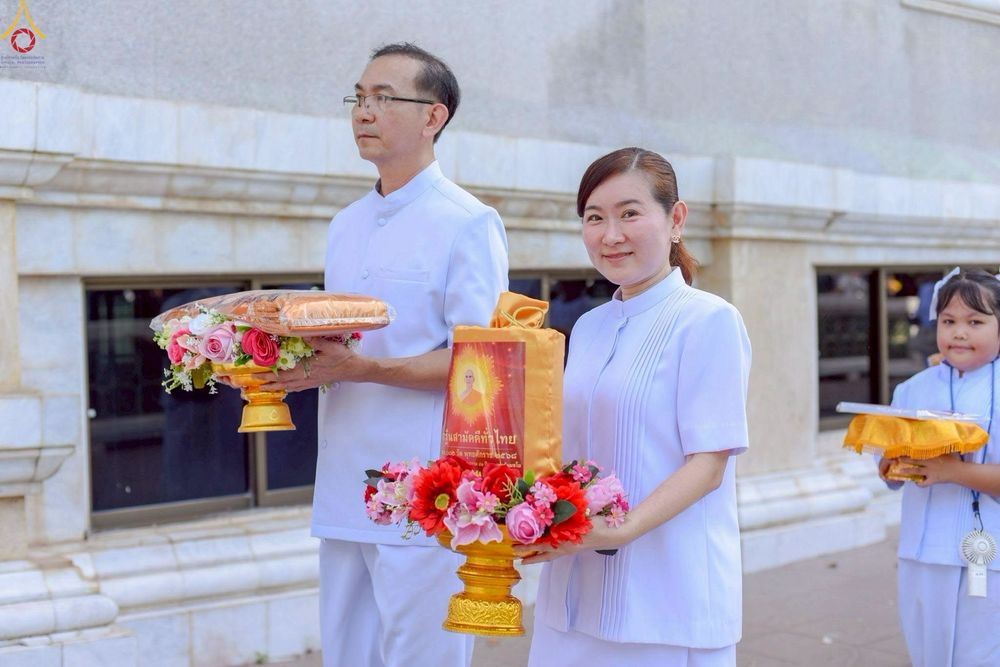 ภาพ No.260223:วันที่ 19 ตุลาคม พ.ศ. 2568 พิธีทอดกฐินสามัคคีทั่วไทย 30,000 วัด โดยคณะศิษยานุศิษย์ บูชาธรรม 81 ปี หลวงพ่อธัมมชโย ณ วัดเทพรัตนาราม ต.สวนส้ม อ.บ้านแพ้ว จ.สมุทรสาคร