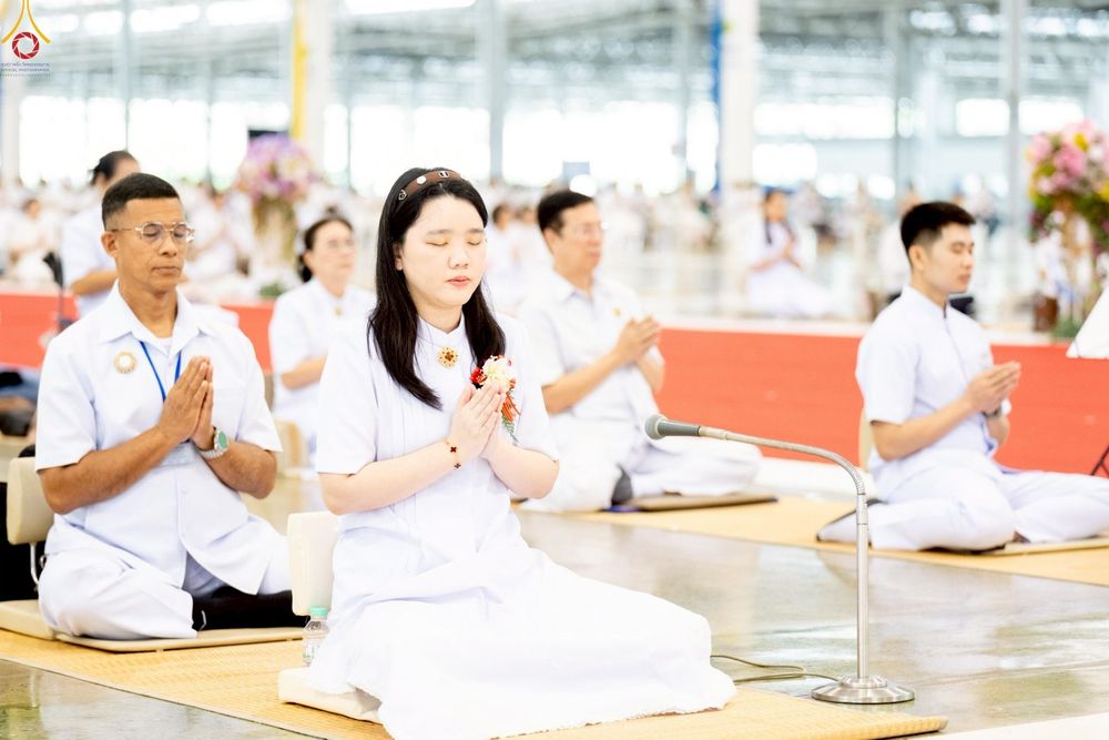 ภาพ No.249402:วันที่ 28 กันยายน พ.ศ. 2568 พิธีจุดเทียนใจ ไฟนิรันด์ อนันตชัย ณ สภาธรรมกายสากล วัดพระธรรมกาย