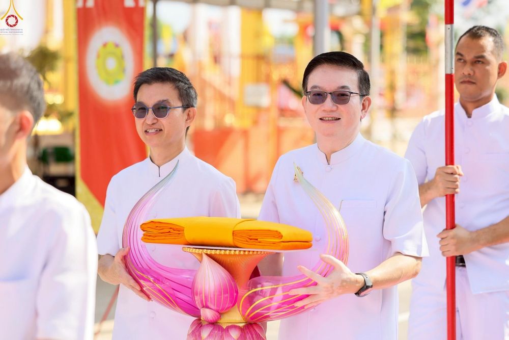 ภาพ No.252552:วันที่ 11 ตุลาคม พ.ศ. 2568 พิธีทอดกฐินสามัคคีทั่วไทย 30,000 วัด โดยคณะศิษยานุศิษย์ บูชาธรรม 81 ปี หลวงพ่อธัมมชโย ณ วัดมงคลพุกการาม ต. คลองสี่  อ.คลองหลวง จ.ปทุมธานี