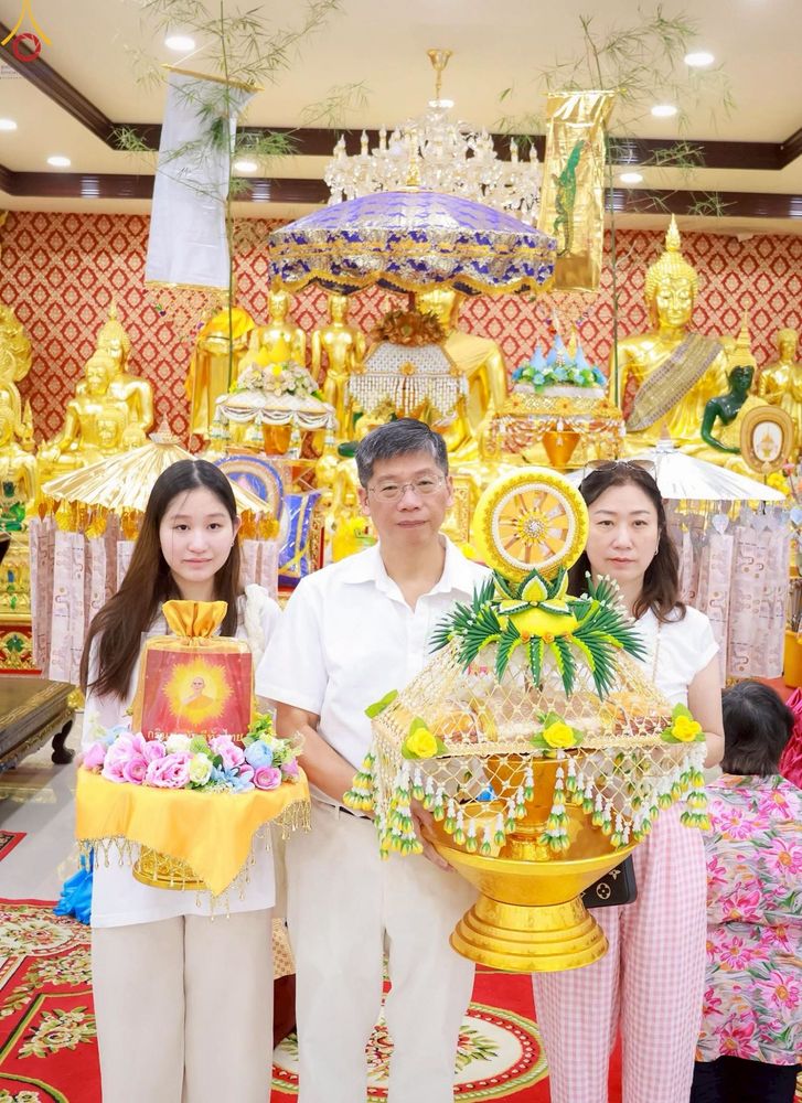 ภาพ No.256539:วันที่ 12 ตุลาคม พ.ศ. 2568 พิธีทอดกฐินสามัคคีทั่วไทย 30,000 วัด โดยคณะศิษยานุศิษย์ บูชาธรรม 81 ปี หลวงพ่อธัมมชโย ณ วัดวรจรรยาวาส กรุงเทพมหานคร