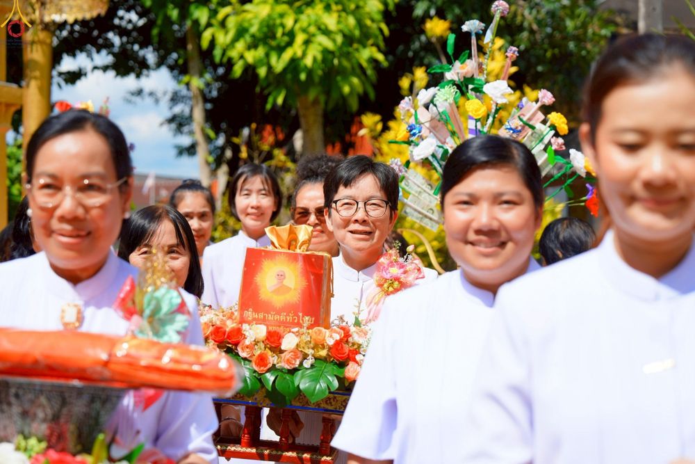 ภาพ No.277325:วันที่ 19 ตุลาคม พ.ศ. 2568 พิธีทอดกฐินสามัคคีทั่วไทย ณ วัดกลาง ต.เวียงใต้ อ.ปาย จ.แม่ฮ่องสอน โดยคณะศิษยานุศิษย์ บูชาธรรม 81 ปี หลวงพ่อธัมมชโย