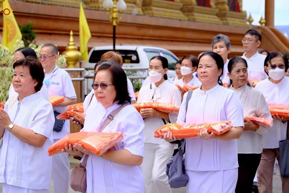 ภาพ No.251332:วันที่ 8 ตุลาคม พ.ศ. 2568 พิธีทอดกฐินสามัคคีทั่วไทย 30,000 วัด โดยคณะศิษยานุศิษย์ บูชาธรรม 81 ปี หลวงพ่อธัมมชโย ณ วัดทองบน กรุงเทพฯ