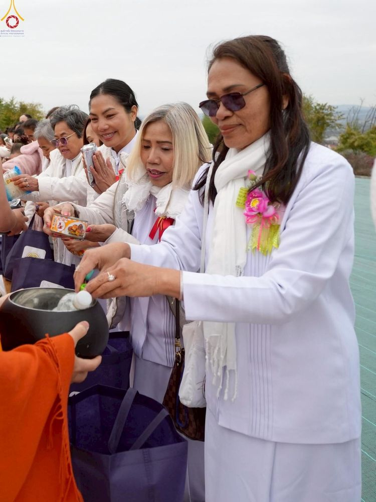 ภาพ No.262031:วันที่ 19 ตุลาคม พ.ศ. 2568 พิธีทอดกฐินวัดพระธรรมกายไรน์แลนด์ ประเทศเยอรมัน 