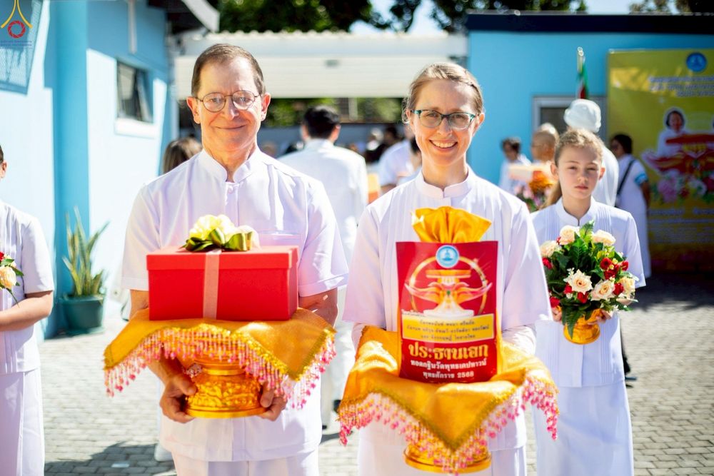 ภาพ No.270367:วันอาทิตย์ที่ 19 ตุลาคม พ.ศ. 2568 พิธีทอดกฐินสามัคคี เพื่อสถาปนากุฏิสงฆ์  น้อมถวายเป็นพุทธบูชาและบูชาธรรม แด่หลวงพ่อธัมมชโย ณ วัดพุทธเคปทาวน์  ประเทศสาธารณรัฐแอฟริกาใต้