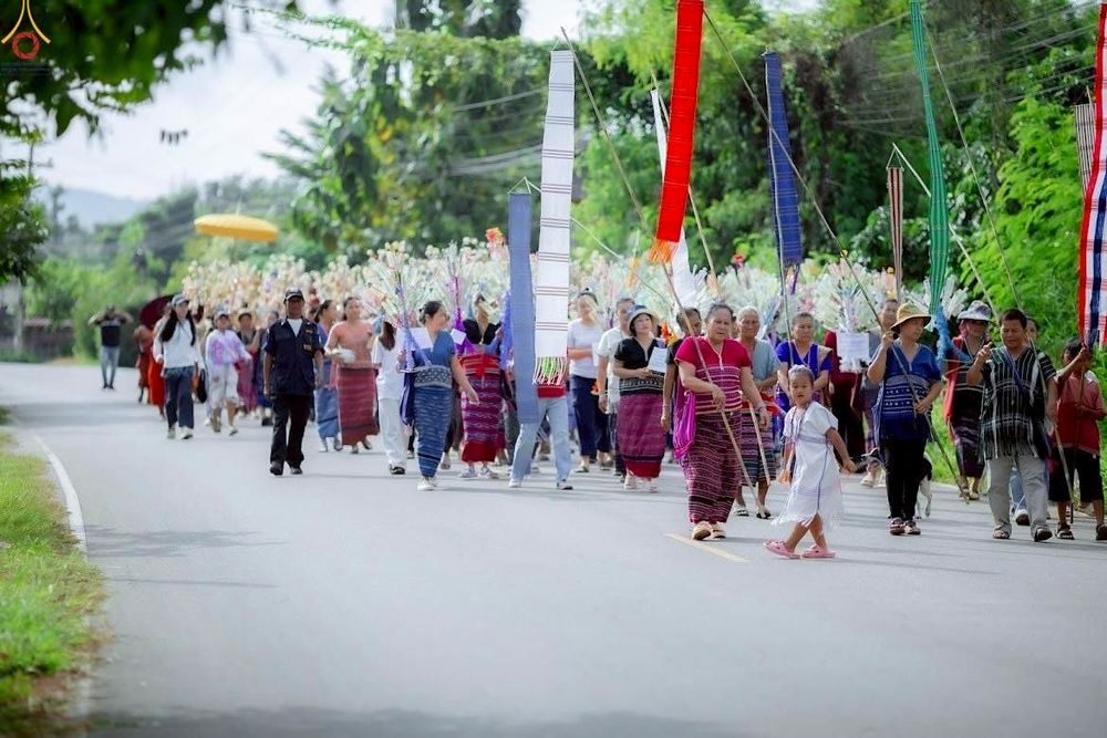 ภาพ No.253745:วันที่ 12 ตุลาคม พ.ศ. 2568 พิธีทอดกฐินสามัคคีทั่วไทย 30,000 วัด โดยคณะศิษยานุศิษย์ บูชาธรรม 81 ปี หลวงพ่อธัมมชโย ณ วัดดอยคำ ตำบลทากาศ  อำเภอแม่ทา จังหวัดลำพูน