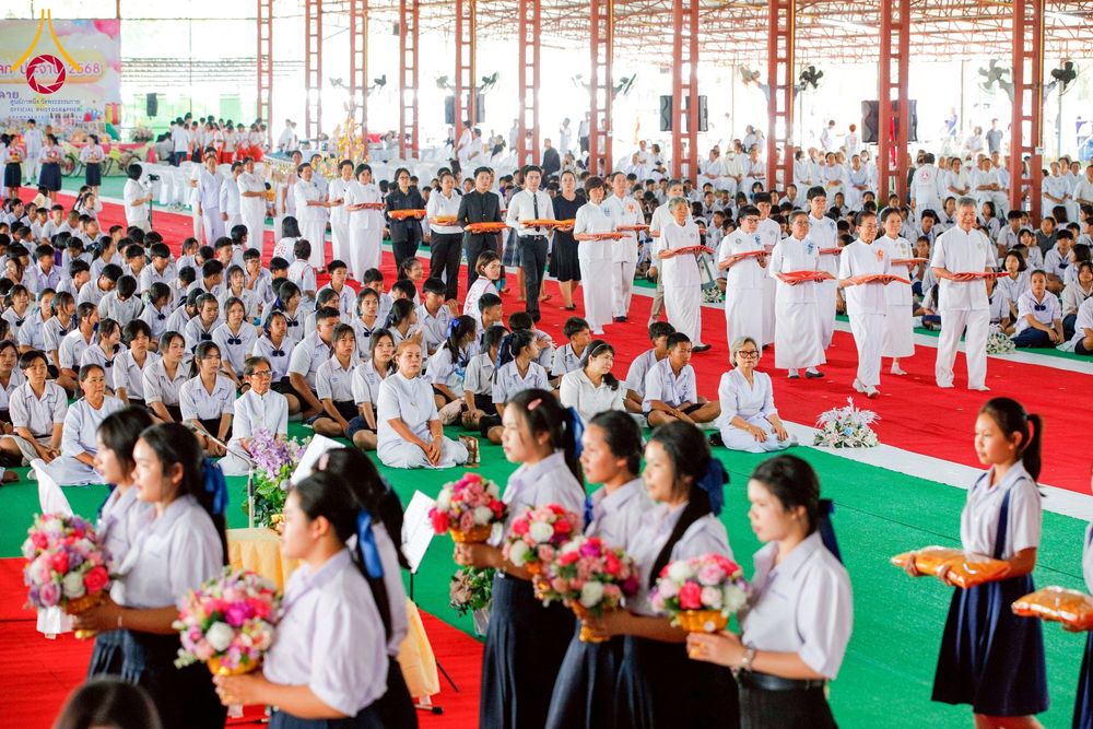 ภาพ No.265957:วันพุธที่ 5 พฤศจิกายน พ.ศ. 2568 (วันพระ ขึ้น 15 ค่ำ เดือน 12) พิธีทอดกฐิน ณ พุทธอุทยานนานาชาติ  อ.โพนพิสิย จ.หนองคาย