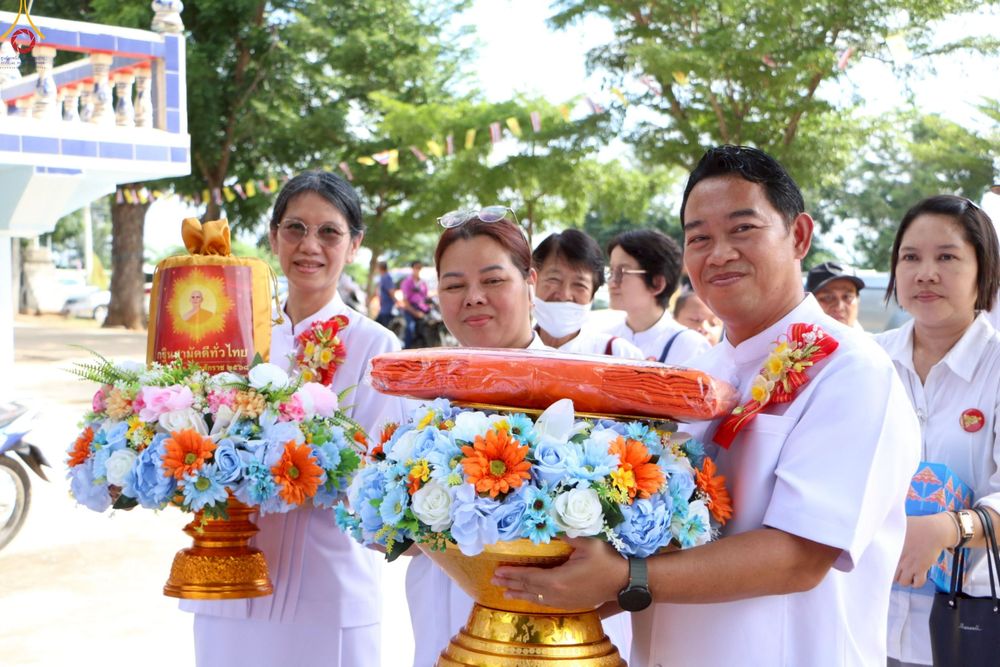 ภาพ No.254016:วันที่ 12 ตุลาคม พ.ศ. 2568 พิธีทอดกฐินสามัคคีทั่วไทย 30,000 วัด โดยคณะศิษยานุศิษย์ บูชาธรรม 81 ปี หลวงพ่อธัมมชโย ณ วัดคลองเกษม(หลวงพ่อลา) อ.หันคา จ.ชัยนาท