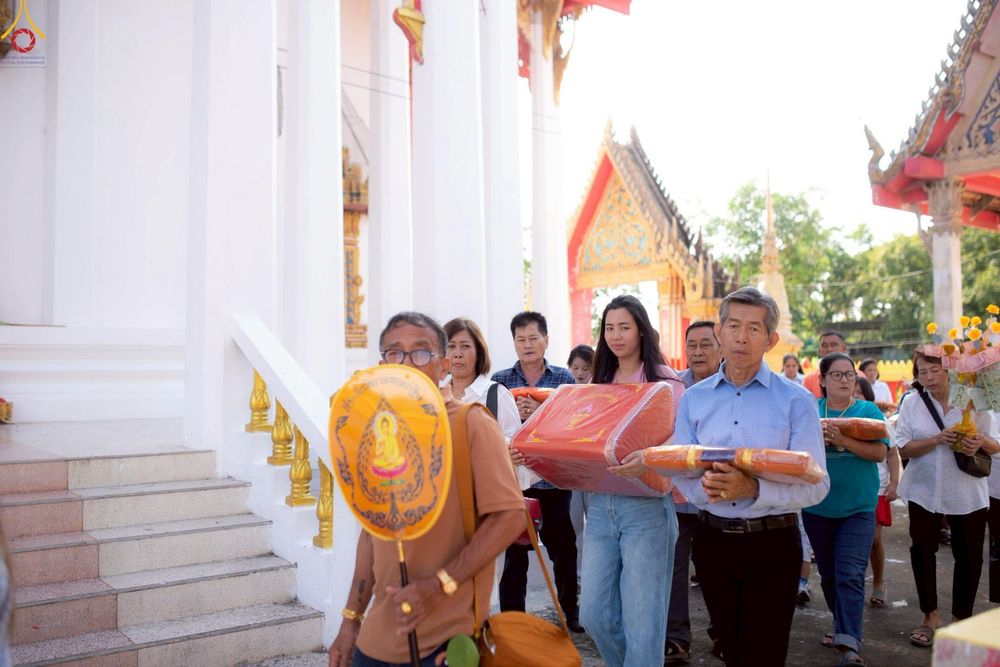 ภาพ No.252065:วันที่ 11 ตุลาคม พ.ศ. 2568 พิธีทอดกฐินสามัคคีทั่วไทย 30,000 วัด โดยคณะศิษยานุศิษย์ บูชาธรรม 81 ปี หลวงพ่อธัมมชโย ณ วัดลาดบัวหลวง จ.พระนครศรีอยุธยา