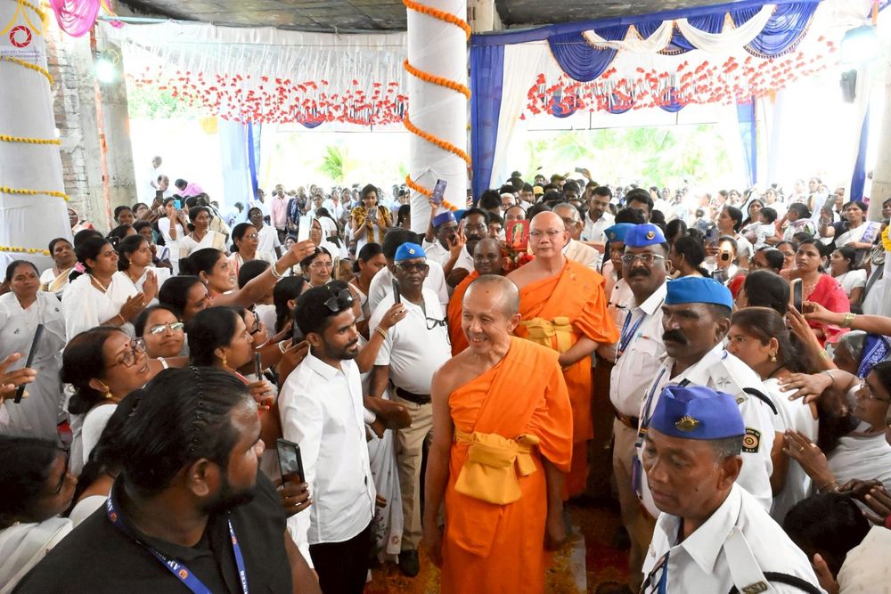 ภาพ No.263322:วันที่ 16 ตุลาคม พ.ศ. 2568 กฐินสมทบหลวงพ่อ ธัมมชโย ถวายแด่ วัดพุทธตรีรัตนะ วิหาร , เมือง ดร อัมเบ็ดการ์ นาการ์ นันเดท  รัฐมหาราษฎร์  ประเทศอินเดีย 