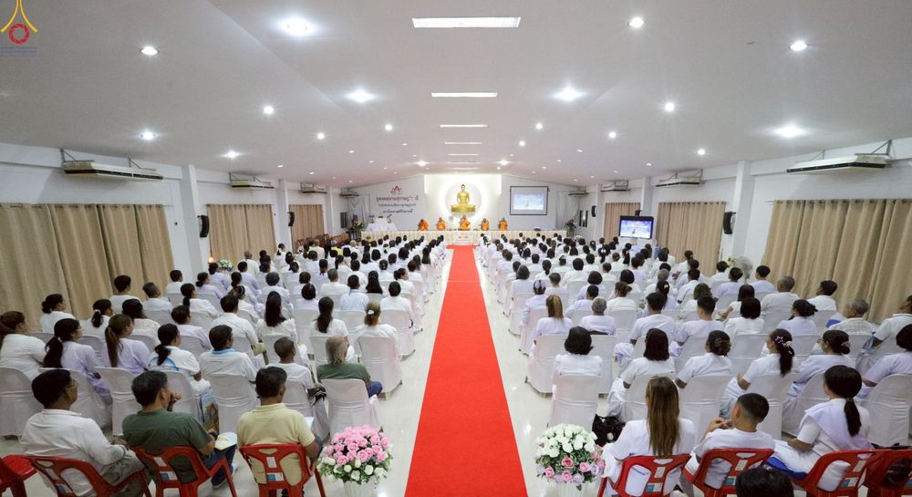ภาพ No.248181:วันที่ 26-28 กันยายน พ.ศ. 2568 โครงการอบรมอุบาสกแก้ว อุบาสิกาแก้ว รุ่นที่ 3 ผู้แทนทอดกฐินสามัคคีทั่วไทย 30,000 วัด บูชาธรรม 81 ปี หลวงพ่อธัมมชโย ณ ธุดงคสถานสุราษฎร์ธานี