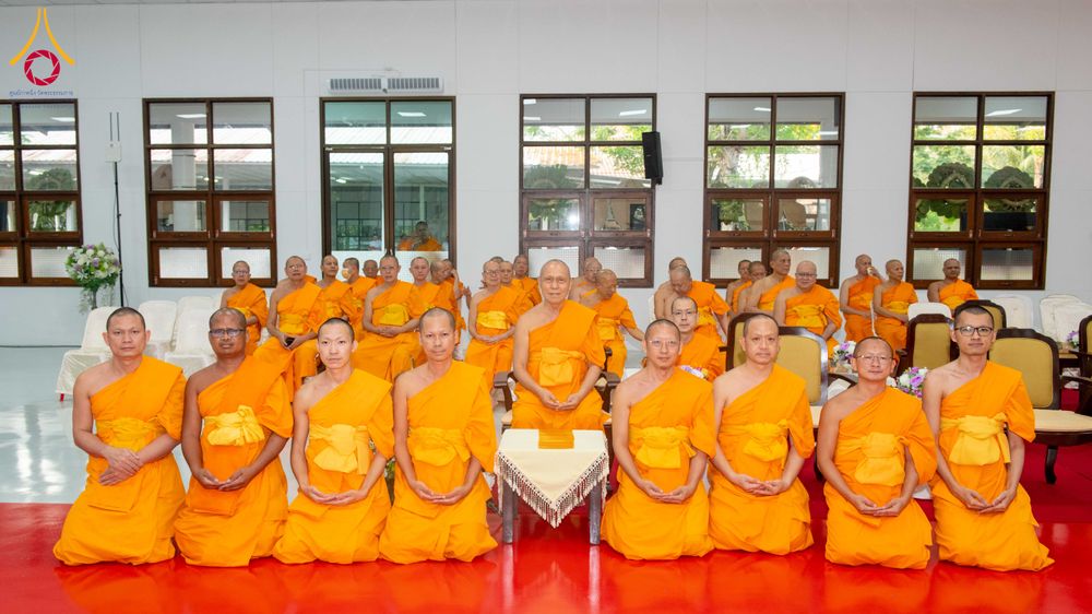 ภาพ No.315474:วันพุธที่ 25 มีนาคม พ.ศ. 2569 พิธีบำเพ็ญกุศล คุณพ่อณรงค์ จินตมากุล  สิริอายุ 99 ปี 11 เดือน โยมบิดา พระครูปลัดรัตนวีรวัฒน์ (รังสฤษดิ์ อิทฺธิจินตโก) ที่ปรึกษาเจ้าคณะจังหวัดปทุมธานี เจ้าอาวาสวัดพระธรรมกาย  ณ ห้องปลูกศรัทธา 2 วัดพระธรรมกาย ปทุมธานี