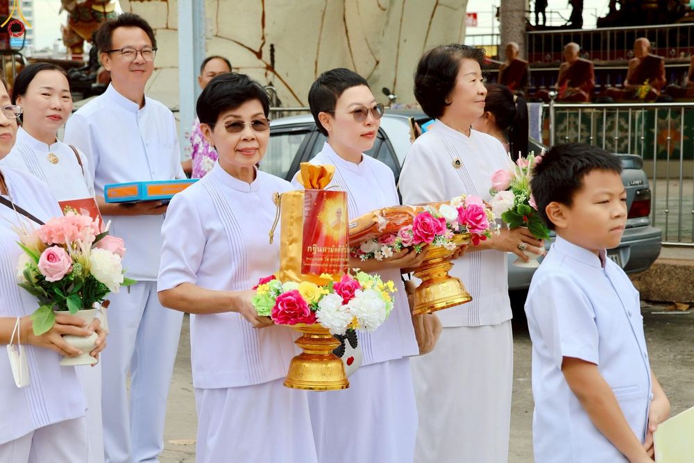 ภาพ No.265551:วันที่ 25 ตุลาคม พ.ศ. 2568 พิธีทอดกฐินสามัคคีทั่วไทย ณ วัดบางพึ่ง อ.พระประแดง จ.สมุทรปราการ โดยคณะศิษยานุศิษย์ บูชาธรรม 81 ปี หลวงพ่อธัมมชโย