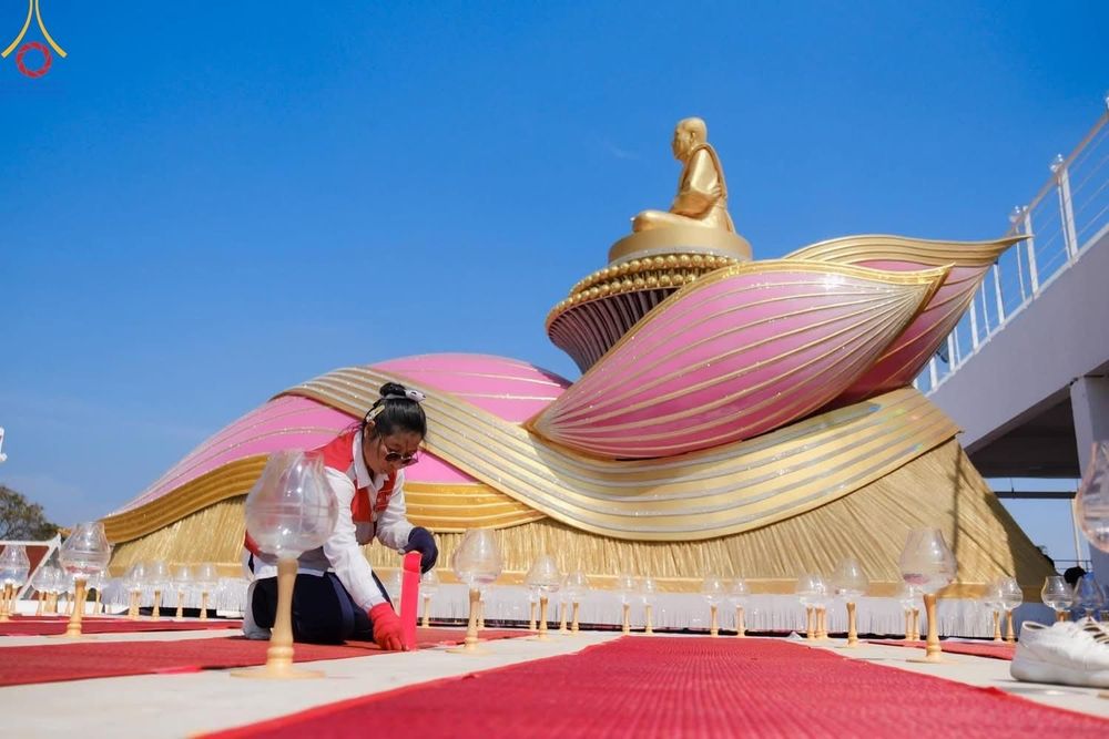 ภาพ No.208039:V.55 สารพัดV สารพัดดี ที่วัดพระธรรมกาย ในโครงการธรรมยาตรา กตัญญูบูชา มหาปูชนียาจารย์ พระมงคลเทพมุนี (สด จนฺทสโร) พระผู้ปราบมาร อนุสรณ์สถาน 7 แห่ง ปีที่ 13 ระหว่างวันที่ 2-31 มกราคม พ.ศ. 2568