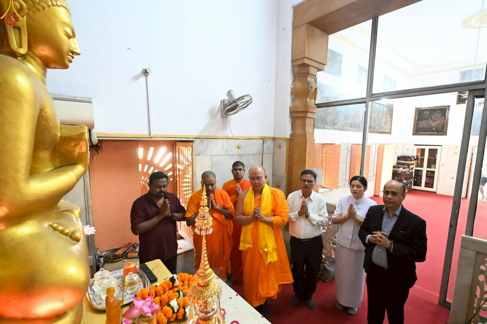 ภาพ No.263381:วันที่ 17 ตุลาคม พ.ศ. 2568 ทอดกฐินสมทบวัดต่างประเทศ ณ วัดมหาโพธิเดลลี ประเทศอินเดีย 