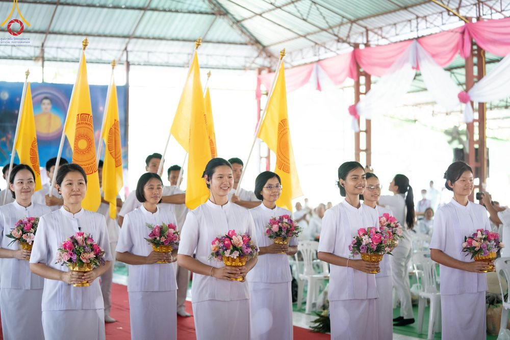 ภาพ No.91556:พิธีทอดผ้าป่า สร้างลานเอนกประสงค์พญานาค 4 ตระกูล จุดประทีปโคมลาน ถวายเป็นพุทธบูชา  สร้างความสว่างไสวให้กับแผ่นดินด้วยแสงธรรม วันอาทิตย์ที่ 29 ตุลาคม พ.ศ. 2566 ณ พุทธอุทยานนานาชาติ จังหวัดหนองคาย