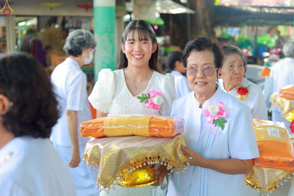 ภาพ No.254417:วันที่ 11 ตุลาคม พ.ศ. 2568 พิธีทอดกฐินสามัคคีทั่วไทย 30,000 วัด โดยคณะศิษยานุศิษย์ บูชาธรรม 81 ปี หลวงพ่อธัมมชโย ณ วัดกลางธนรินทร์ อ.พรหมบุรี จ.สิงห์บุรี