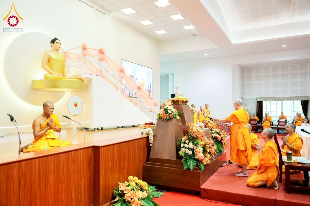 ภาพ No.254878:วันที่ 15 ตุลาคม พ.ศ. 2568 พิธีบรรจุพระบรมสารีริกธาตุภายในพระเกตุองค์พระประธาน สมโภชพระประธาน พระธรรมกาย ณ ศูนยอบรมเยาวชนกาญจนบุรี