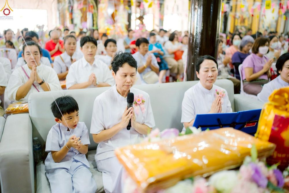 ภาพ No.258997:วันที่ 19 ตุลาคม พ.ศ. 2568 พิธีทอดกฐินสามัคคีทั่วไทย 30,000 วัด โดยคณะศิษยานุศิษย์ บูชาธรรม 81 ปี หลวงพ่อธัมมชโย วัดเกาะแรต อ.บางเลน จ.นครปฐม