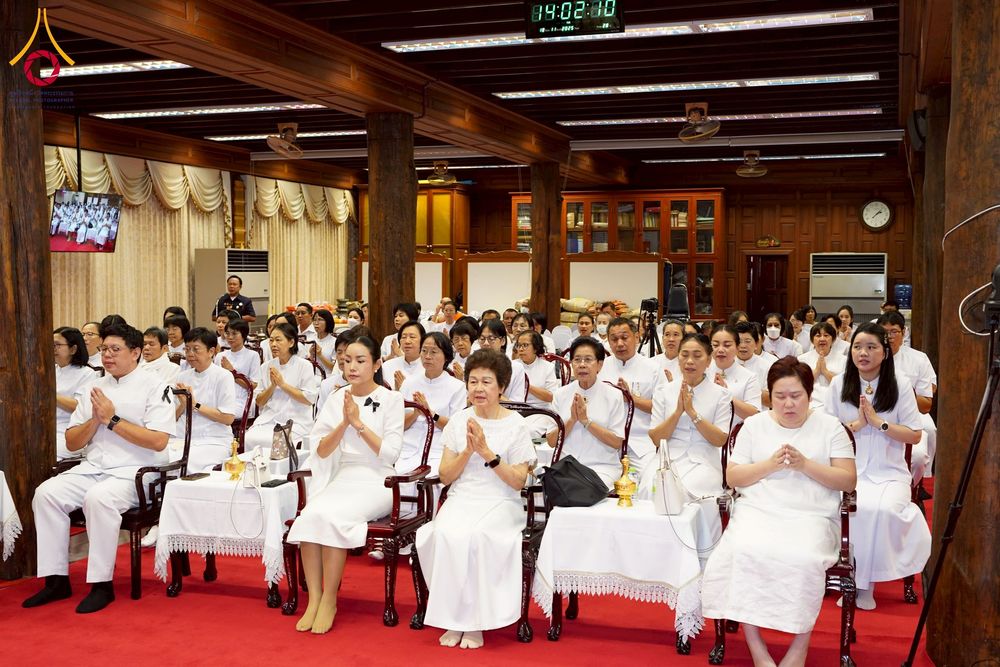 ภาพ No.270746:วันที่ 18 พฤศจิกายน พ.ศ. 2568 วัดพระธรรมกาย เป็นเจ้าภาพบำเพ็ญกุศล  คุณยายอาจารย์ ดร.ตรีธา เนียมขำ  อดีตนายกสมาคมศิษย์หลวงพ่อวัดปากน้ำ ณ ศาลาสตมานุสรณ์ (ศาลาเรือนไทย) วัดปากน้ำ  พระอารามหลวง เขตภาษีเจริญ กรุงเทพมหานคร