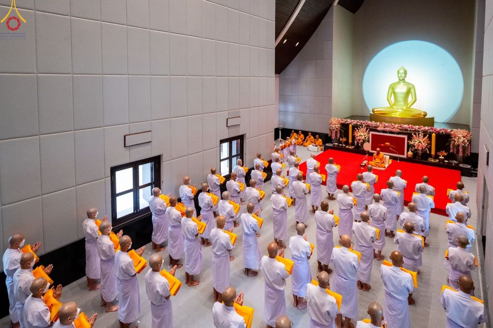 ภาพ No.84166:พิธีขอบรรพชา , พิธีขอสรณคมน์และศีล ,  พิธีรับบาตร , พิธีอุปสมบท ในโครงการบรรพชาอุปสมบทหมู่ธรรมทายาทรุ่นเข้าพรรษา และโครงการบรรพชาสามเณรโรงเรียนนานาชาติ รุ่นที่ 12 ณ โบสถ์พระไตรปิฎก วัดพระธรรมกาย วันที่ 22 กรกฎาคม พ.ศ. 2566