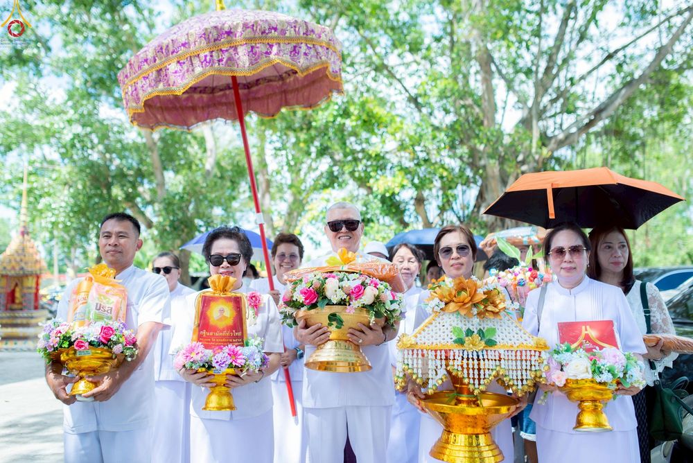 ภาพ No.257920:วันที่ 19 ตุลาคม พ.ศ. 2568 พิธีทอดกฐินสามัคคีทั่วไทย 30,000 วัด โดยคณะศิษยานุศิษย์ บูชาธรรม 81 ปี หลวงพ่อธัมมชโย ณ วัดลำบัว ต.หันตะเภา อ.วังน้อย จ.พระนครศรีอยุธยา