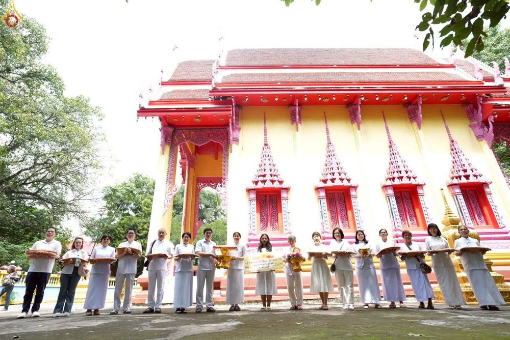 ภาพ No.252024:วันที่ 11 ตุลาคม พ.ศ. 2568 พิธีทอดกฐินสามัคคีทั่วไทย 30,000 วัด โดยคณะศิษยานุศิษย์ บูชาธรรม 81 ปี หลวงพ่อธัมมชโย ณ วัดสร่างโศก อ.บ้านหมอ จ.สระบุรี