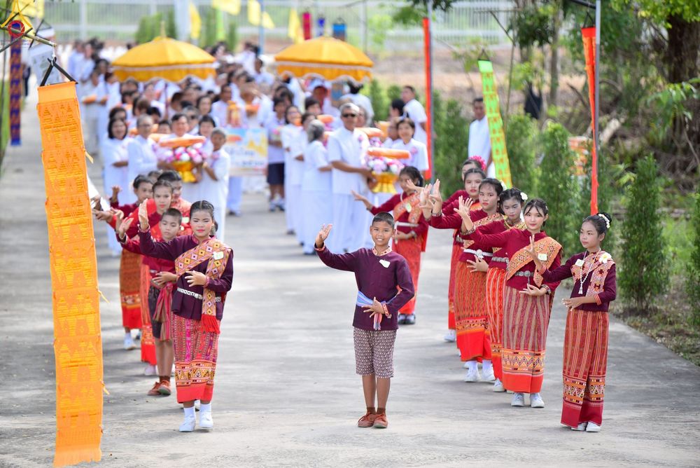 ภาพ No.260006:วันศุกร์ ที่ 17 ตุลาคม พ.ศ. 2568 ทอดกฐินสามัคคี "สร้างรัตนบัลลังก์ รองรับองค์พระประธาน"  ณ ธุดงคสถานนครสวรรค์ ต.หัวถนน อ.ท่าตะโก จ.นครสวรรค์