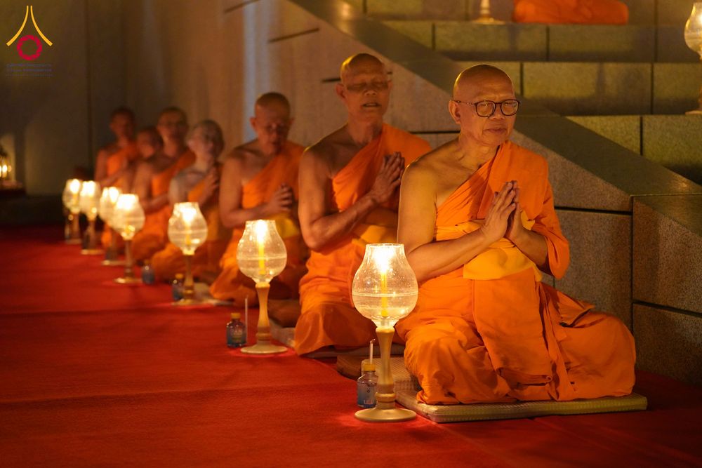 ภาพ No.312423:วันอังคารที่ 3 มีนาคม พ.ศ.2569 พิธีเวียนประทักษิณและจุดมาฆประทีป (ภาพชุดที่ 2) ณ ลานธรรมพระมหาธรรมกายเจดีย์ วัดพระธรรมกาย