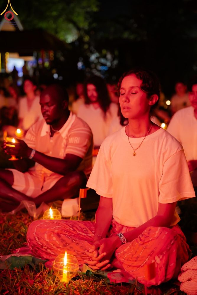 ภาพ No.156570:วัดพุทธบาหลีและวัดพระธรรมกาย จัดปฏิบัติธรรมนานาชาติ 1,151 คนจาก 78 ประเทศ ใน "วันสันติภาพสากล" ณ บาหลี อินโดนีเซีย วันเสาร์ที่ 21 กันยายน พ.ศ. 2567 เวลา 16.00-21.00 น. ณ พิพิธภัณฑ์ ARMA เมืองอูบุด จังหวัดบาหลี ประเทศอินโดนีเซีย