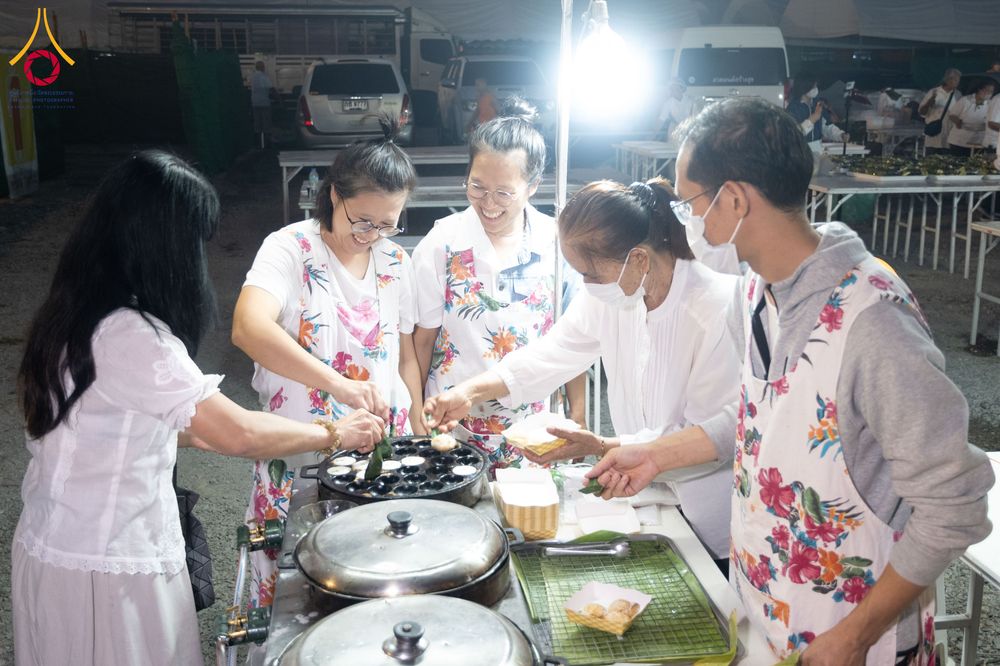 ภาพ No.298425:วันที่ 20 มกราคม พ.ศ. 2569 พิธีถวายภัตตาหารเป็นสังฆทาน แด่พระธรรมยาตรา ณ อนุสรณ์สถานบางปลา วัดบางปลา อำเภอบางเลน จังหวัดนครปฐม ในโครงการธรรมยาตรา กตัญญูบูชา มหาปูชนียาจารย์ พระมงคลเทพมุนี(สด จนฺทสโร) พระผู้ปราบมาร อนุสรณ์สถาน 7 แห่ง ปีที่ 14