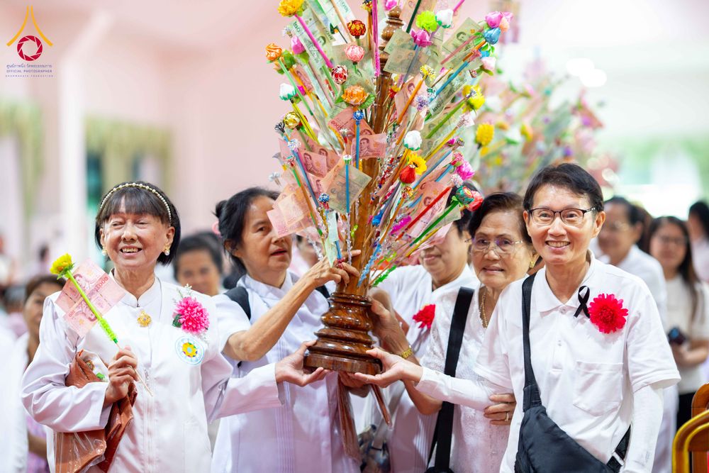 ภาพ No.298664:วันที่ 20 มกราคม พ.ศ. 2569 พิธีทอดผ้าป่าทำนุบำรุงศาสนสถาน ณ วัดไร่ขิง อ.สามพราน จ.นครปฐม ในโครงการธรรมยาตรา กตัญญูบูชา มหาปูชนียาจารย์ พระมงคลเทพมุนี(สด จนฺทสโร) พระผู้ปราบมาร อนุสรณ์สถาน 7 แห่ง ปีที่ 14