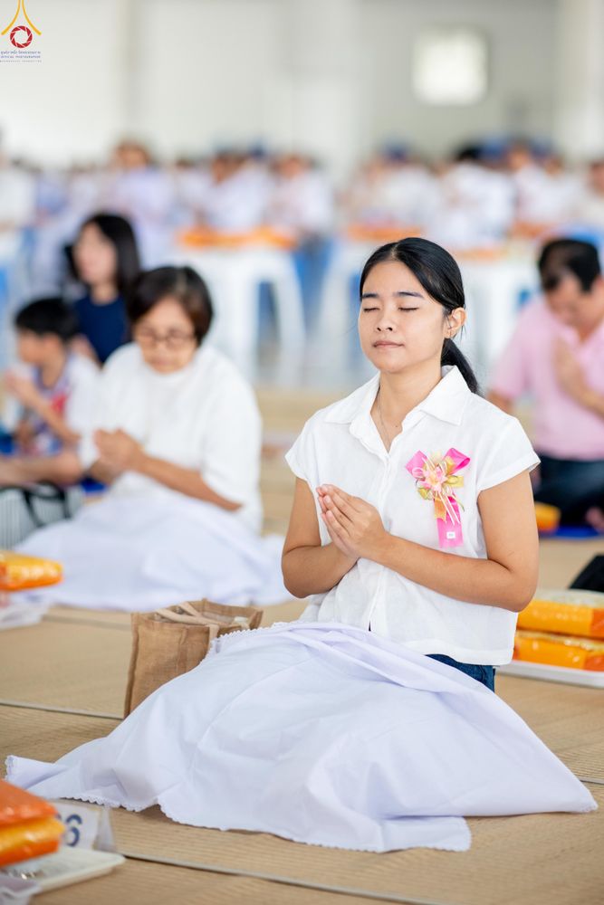 ภาพ No.328796:วันเสาร์ที่ 16 พฤษภาคม พ.ศ.2569 พิธีบุพเปตพลี ครั้งที่ 183 ร่วมอุทิศบุญแด่หมู่ญาติที่ล่วงลับไปแล้ว และสืบทอดอายุพระพุทธศาสนา ณ หอฉันคุณยายอาจารย์ฯ  วัดพระธรรมกาย