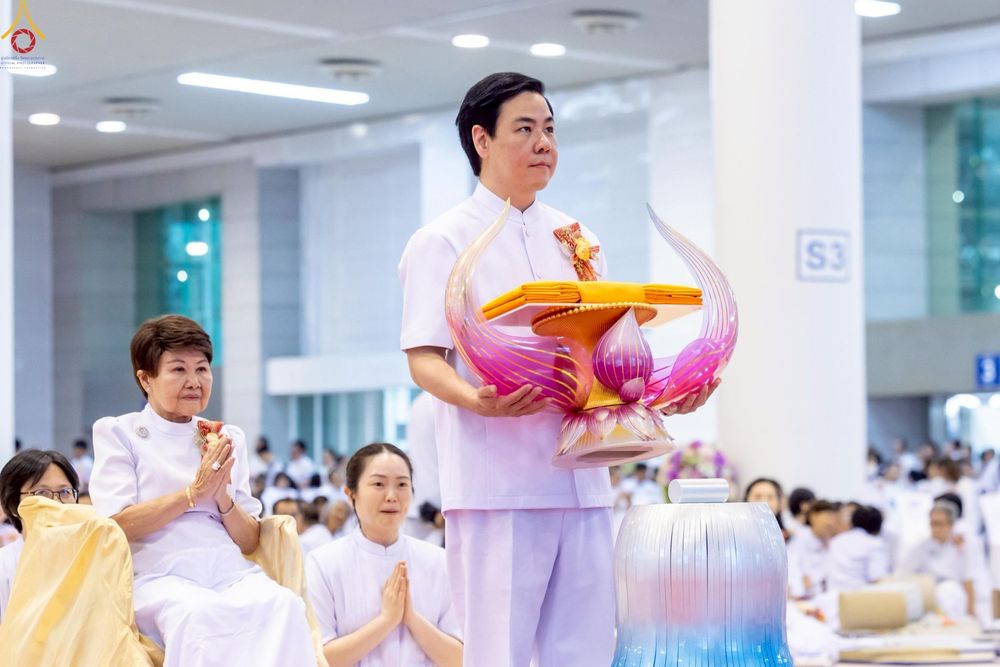 ภาพ No.244096:วันอาทิตย์ที่ 7 กันยายน พ.ศ. 2568 พิธีทอดผ้าป่าสมทบกฐินวัดพระธรรมกาย และสมทบกฐิน 30,000 วัดทั่วไทย ครั้งที่ 2 ณ ห้องแก้วสารพัดนึก 1 วัดพระธรรมกาย