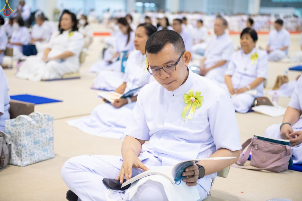 ภาพ No.281141:วันที่ 21 ธันวาคม พ.ศ.2568 พิธีมุทิตาหลวงพ่อทัตตชีโว ณ ห้องแก้วสารพัดนึก วัดพระธรรมกาย