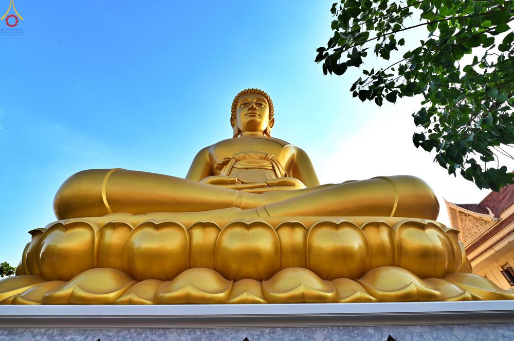 ภาพ No.302772:วันที่ 24 มกราคม พ.ศ. 2569 พิธีจุดประทีปธรรมถวายเป็นพุทธบูชา  และบูชาธรรมมหาปูชนียาจารย์  ณ อาคารธรรมยาตรา กตัญญูบูชามหาปูชนียาจารย์  ตรงข้ามวัดปากน้ำภาษีเจริญ จ.กรุงเทพมหานคร ในโครงการธรรมยาตรา กตัญญูบูชา มหาปูชนียาจารย์ พระมงคลเทพมุนี(สด จนฺทสโร) พระผู