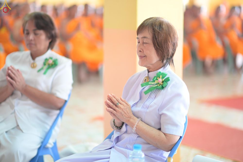 ภาพ No.291264:วันที่ 9 มกราคม พ.ศ. 2569 พิธีทอดผ้าป่าทำนุบำรุงศาสนสถาน ณ วัดนาราภิรมย์ อ.บางเลน จ.นครปฐม ในโครงการธรรมยาตรา กตัญญูบูชา มหาปูชนียาจารย์ พระมงคลเทพมุนี(สด จนฺทสโร) พระผู้ปราบมาร อนุสรณ์สถาน 7 แห่ง ปีที่ 14