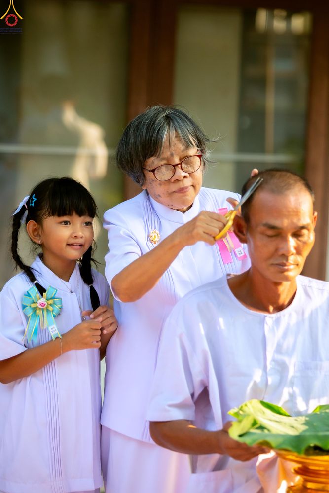 ภาพ No.319728:วันอาทิตย์ที่ 5 เมษายน พ.ศ.2569 พิธีตัดปอยผม และปลงผมนาคธรรมทายาท โครงการบรรพชาและอุปสมบทหมู่ รุ่นบูชาธรรม 82 ปี หลวงพ่อธัมมชโย