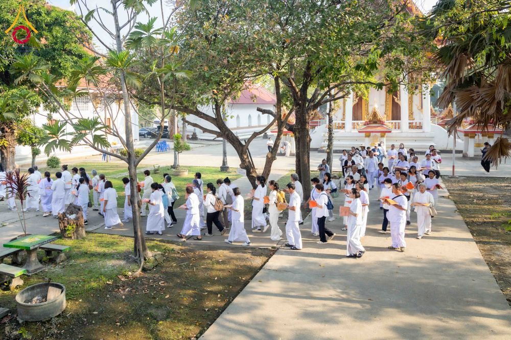 ภาพ No.296382:วันที่ 16 มกราคม พ.ศ. 2569 พิธีทอดผ้าป่าทำนุบำรุงศาสนสถาน ณ วัดโพธิ์เอน ต.บางขุนกอง อ.บางกรวย จ.นนทบุรี อนุสรณ์สถานลำดับที่ 4 สถานที่เกิดด้วยกายธรรม ในโครงการธรรมยาตรา กตัญญูบูชา มหาปูชนียาจารย์ พระมงคลเทพมุนี(สด จนฺทสโร) พระผู้ปราบมาร อนุสรณ์สถาน 7 แห่ง