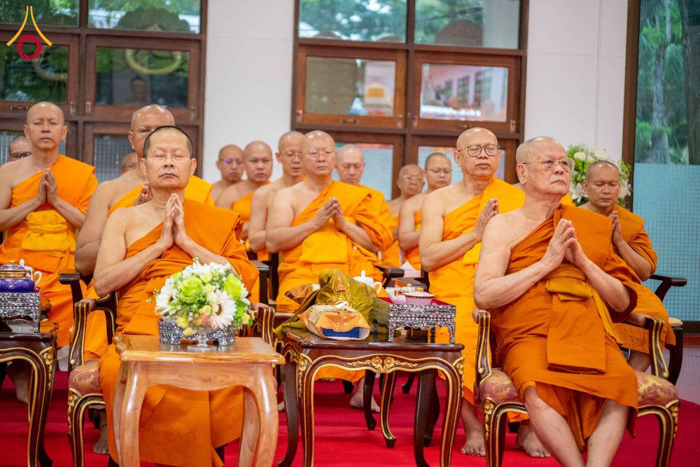 ภาพ No.314712:วันเสาร์ที่ 21 มีนาคม พ.ศ. 2569 พิธีบำเพ็ญกุศล คุณพ่อณรงค์ จินตมากุล  สิริอายุ 99 ปี 11 เดือน โยมบิดา พระครูปลัดรัตนวีรวัฒน์ (รังสฤษดิ์ อิทฺธิจินตโก) ที่ปรึกษาเจ้าคณะจังหวัดปทุมธานี เจ้าอาวาสวัดพระธรรมกาย  ณ ห้องปลูกศรัทธา 2 วัดพระธรรมกาย ปทุมธานี