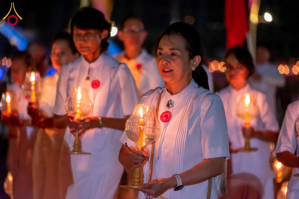 ภาพ No.312326:วันอังคารที่ 3 มีนาคม พ.ศ.2569 พิธีเวียนประทักษิณและจุดมาฆประทีป (ภาพชุดที่ 2) ณ ลานธรรมพระมหาธรรมกายเจดีย์ วัดพระธรรมกาย