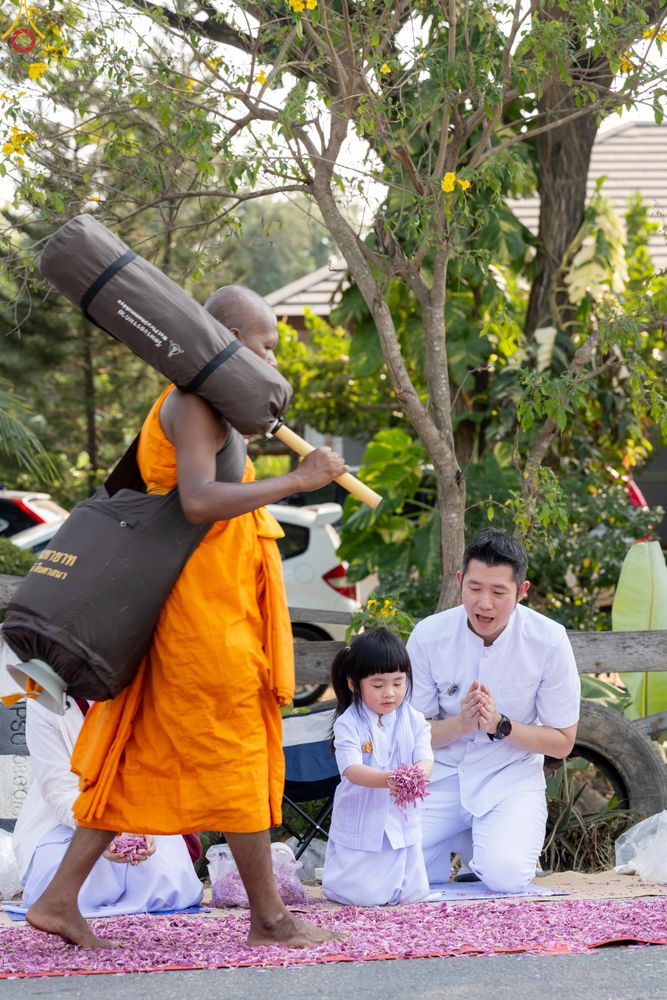 ภาพ No.299439:วันที่ 18 มกราคม พ.ศ. 2569 พิธีต้อนรับพระธรรมยาตรา ณ อนุสรณ์สถานลำดับที่ 5 สถานที่เผยแผ่วิชชาธรรมกายครั้งแรก อนุสรณ์สถานบางปลา วัดบางปลา อำเภอบางเลน จังหวัดนครปฐม ในโครงการธรรมยาตรา กตัญญูบูชา มหาปูชนียาจารย์ พระมงคลเทพมุนี(สด จนฺทสโร) พระผู้ปราบมาร อนุส