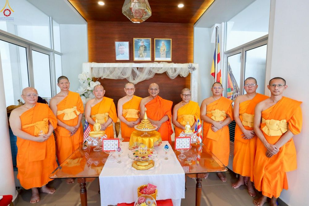 ภาพ No.245033:วันที่ 30-31 สิงหาคม พ.ศ. 2568 พิธีฉลองสมโภช พระบรมสารีริกธาตุ ณ วัดพระธรรมกายกัวลาลัมเปอร์ ประเทศมาเลเซีย เพื่ออัญเชิญไปประดิษฐาน ณ วัดพุทธมหาวิหาร ประเทศศรีลังกา