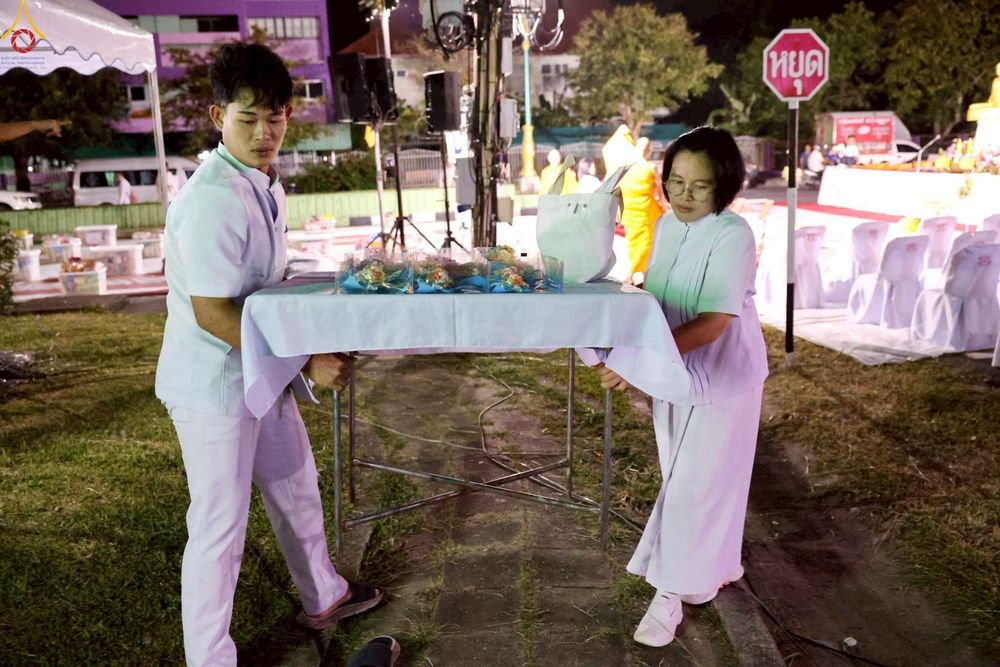 ภาพ No.236824:วันที่ 26-27 กรกฎาคม พ.ศ. 2568 ภาพการเตรียมงาน - เก็บงาน มหาสังฆทานครั้งยิ่งใหญ่ ตักบาตรพระ 1,000 รูป ทำบุญเมืองพัทลุง