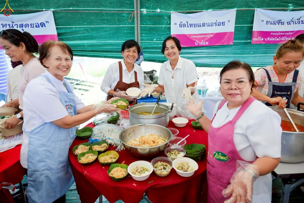 ภาพ No.272701:วันที่ 1 พฤศจิกายน พ.ศ. 2568 พิธีทอดกฐินสามัคคีทั่วไทย ณ วัดศรีวรรณวนาราม ต.คลองสาม อ.คลองหลวง จ.ปทุมธานี โดยคณะศิษยานุศิษย์ บูชาธรรม 81 ปี หลวงพ่อธัมมชโย