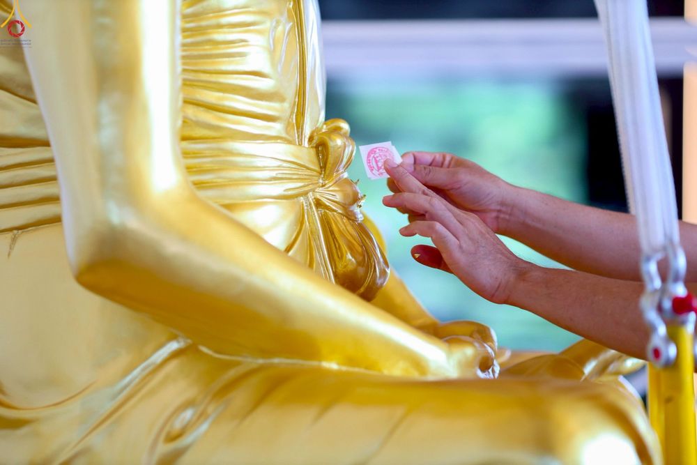 ภาพ No.249202:วันที่ 20 กันยายน พ.ศ. 2568 พิธีประดิษฐานรูปหล่อหลวงปู่วัดปากน้ำ ภาษีเจริญ ณ วิหารพระมงคลเทพมุนี (สด จนฺทสโร) ศูนย์ปฏิบัติธรรมภูเก็ต จ.ภูเก็ต