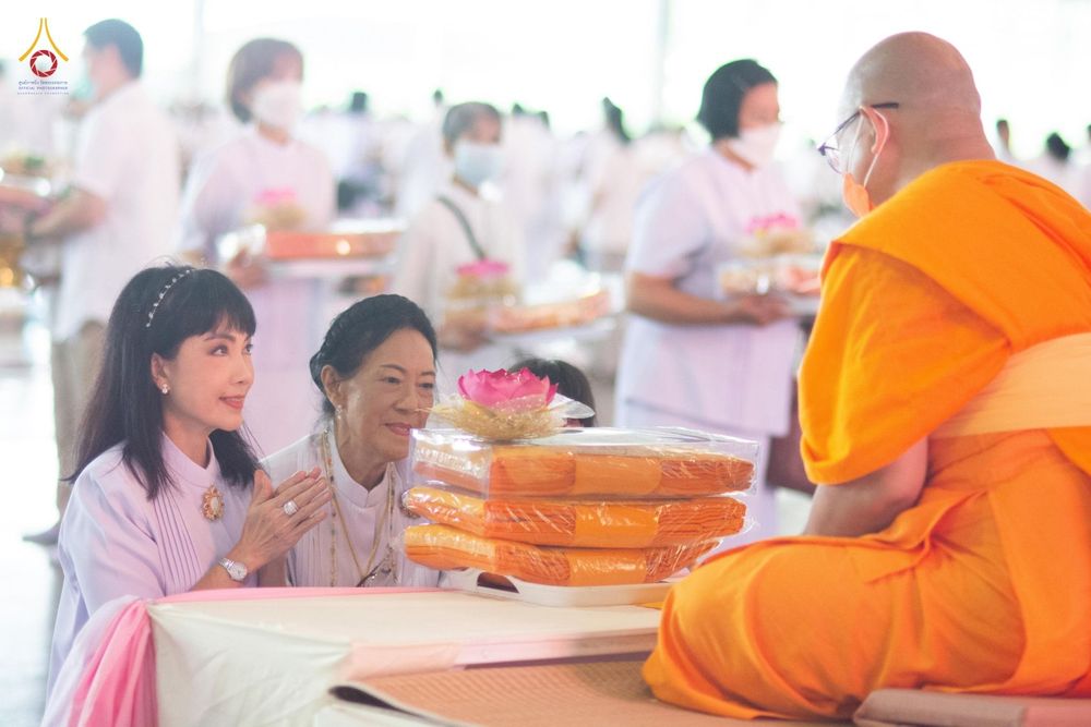 ภาพ No.91174:พิธีร่วมบุญกฐินสัมฤทธิ์ปีที่ 16 และกฐินสมทบวัดกัลยาณมิตรทั้งภายใน และต่างประเทศปีที่ 6 ณ บ้านแก้วเรือนทองคุณยายฯ วัดพระธรรมกาย วันเสาร์ที่ 21 ตุลาคม พ.ศ. 2566