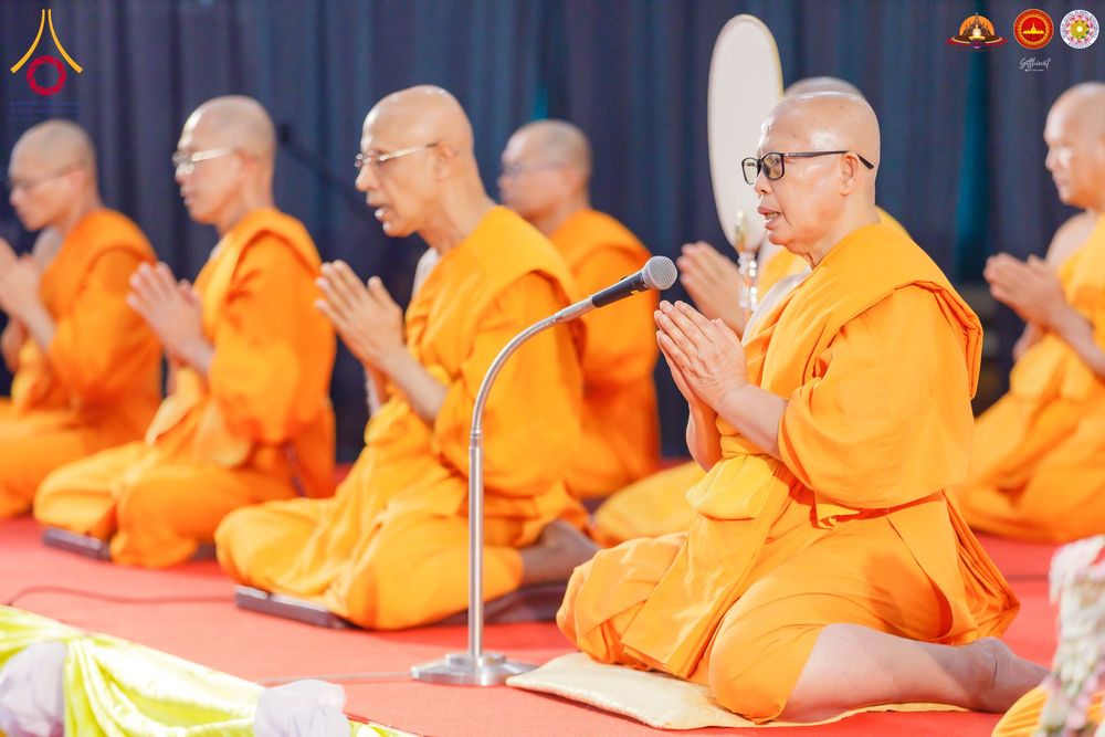 ภาพ No.283683:วันเสาร์ที่ 20 ธันวาคม  2568 พิธีบรรพชาสามเณร ณ ประเทศอินโดนีเซีย