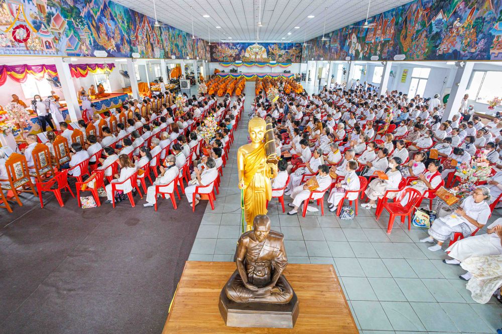 ภาพ No.295657:วันที่ 15 มกราคม พ.ศ. 2569 พิธีทอดผ้าป่าทำนุบำรุงศาสนสถาน ณ วัดโบสถ์บน ต.บางคูเวียง จ.นนทบุรี อนุสรณ์สถานลำดับที่ 4 สถานที่เกิดด้วยกายธรรม ในโครงการธรรมยาตรา กตัญญูบูชา มหาปูชนียาจารย์ พระมงคลเทพมุนี(สด จนฺทสโร) พระผู้ปราบมาร อนุสรณ์สถาน 7 แห่ง ปีที่ 14