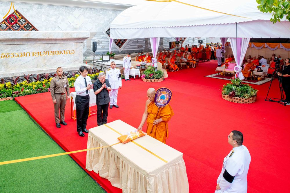 ภาพ No.314346:วันเสาร์ที่ 14 มีนาคม พ.ศ. 2569 งานออกเมรุพระราชทานเพลิงศพ คุณยายอาจารย์ ดร.ตรีธา เนียมขำ  บ.ช., ท.ภ. อายุ 100 ปี ณ เมรุชั่วคราว วัดปากน้ำ เขตภาษีเจริญ กรุงเทพมหานคร