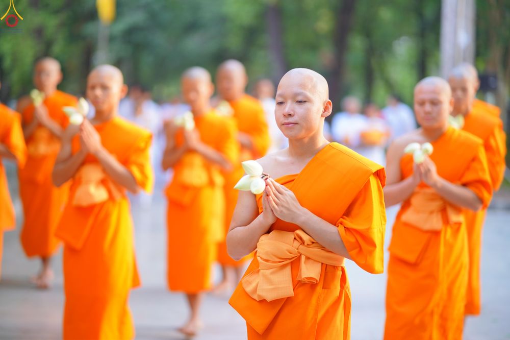 ภาพ No.328320:วันเสาร์ที่ 2 พฤษภาคม พ.ศ.2569 พิธีอุปสมบทสามเณรเตรียม DCI รุ่นที่ 23 ณ อุโบสถพระไตรปิฎก วัดพระธรรมกาย จังหวัดปทุมธานี